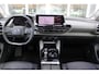 Citroën C5 X 1.6 Plug-in 225PK Hybrid SHINE | NAVIGATIE | HEAD UP DISPLAY | ELEKTRISCH BEDIENBARE VOORSTOELEN MET GEHEUGENFUNCTIE | MASSAGE STOELEN | LEDEREN BEKLEDING | VOORSTOELEN VERWARMD | VOORSTOELEN GEVENTILEERD | STUUR VERWARMING | KEYLESS ENTRY/START | ACHTERUITRIJ CAMERA | AFNEEMBARE TREKHAAK | DODEHOEK DETECTIE | DRAADLOZE TELEFOONLADER | DRAADLOZE APPLE CARPLAY/ANDROID AUTO | ADAPTIVE CRUISE CONTROL | VERWARMBARE VOORRUIT | DAKRAILS |
