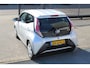 Toyota Aygo 1.0 VVT-i x-play 1e Eigenaar!!/AUTOMAAT/Apple carplay/Achteruitrijcamera/Airco/Bluetooth/Multifunctioneel stuurwiel/Radio/Toerenteller/Elektrische ramen/Elektrisch verstelbare spiegels.