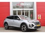 Peugeot 2008 1.2 100PK ALLURE | DRAADLOZE APPLE CARPLAY/ANDROID AUTO | ACHTERUITRIJ CAMERA | PARKEERSENSOREN VOOR EN ACHTER | NAVIGATIE | CLIMATE CONTROL | LICHTMETALEN VELGEN 17" | LED KOPLAMPEN |