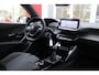 Peugeot 2008 1.2 100PK ALLURE | DRAADLOZE APPLE CARPLAY/ANDROID AUTO | ACHTERUITRIJ CAMERA | PARKEERSENSOREN VOOR EN ACHTER | NAVIGATIE | CLIMATE CONTROL | LICHTMETALEN VELGEN 17" | LED KOPLAMPEN |