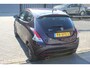 Lancia Ypsilon 0.9 TwinAir Gold Airco/Cruise control/Radio-CD speler/Lichtmetalen velgen/Parrot/Elektrische ramen/Elektrisch verstelbare spiegels.