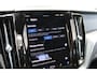 Volvo XC60 T6 350PK AWD Ultra Black Edition | Luchtvering | 360º view | HUD | HK Audio | Adapt LED