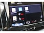 Volvo XC60 T6 350PK AWD Ultra Black Edition | Luchtvering | 360º view | HUD | HK Audio | Adapt LED