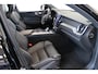 Volvo XC60 T6 350PK AWD Ultra Black Edition | Luchtvering | 360º view | HUD | HK Audio | Adapt LED