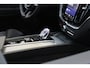 Volvo XC60 T6 350PK AWD Ultra Black Edition | Luchtvering | 360º view | HUD | HK Audio | Adapt LED