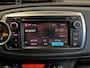 Toyota Yaris 1.3 VVT-i Dynamic automaat Trekhaak navigatie Parkeersensoren achter Camera Cruise Control Airco