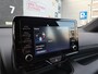Toyota Yaris 1.5 HYBRID DYNAMIC BI-TONE APPLE/ANDROID 16"LMV LED PARK-SENSOREN STOELVERW. INKLP-SPIEGELS CAMERA