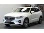 Volvo XC60 2.0 T8 AWD Long Range 335kW/455pk Aut8 Recharge Bright PANORAMADAK + GOOGLE NAVIGATIE&SERVICES + LANE ASSIST + EL.TREKHAAK + SUBWOOFER + CRUISE CONTROL + STOEL&STUURVERWARMING + CAMERA + KEYLESS ENTRY&GO + PARKSENSOREN V&A + 19" LM-VELGEN!!