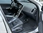 Volvo XC60 2.0 D4 FWD Geartronic-8 Summum Ocean Race /Panoramadak/Xenon/Leder/2xelek.stoel/Camera/Sensus navi/Trekhaak/Volledig Volvodealer onderhouden.