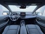 Toyota Corolla Touring Sports 1.8 Hybrid First Edition | Electrische achterklep | Parkeersensoren V + A | Half lederen bekleding | Via de app voorverwarmen/koelen