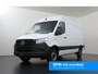 Mercedes-Benz eSprinter 314 L2 H2 Pro 81kWh | Trekhaak | Stoelverwarming | 3-zits | Climate Control | Achteruitrijcamera | Airco | Cruise Control |