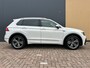 Volkswagen Tiguan 2.0 TSI 180pk 4Motion R-Line | Stoelverwarming | Carplay | Pano | ACC | 2200KG Trekgewicht |