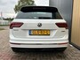 Volkswagen Tiguan 2.0 TSI 180pk 4Motion R-Line | Stoelverwarming | Carplay | Pano | ACC | 2200KG Trekgewicht |