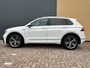 Volkswagen Tiguan 2.0 TSI 180pk 4Motion R-Line | Stoelverwarming | Carplay | Pano | ACC | 2200KG Trekgewicht |