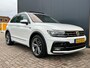 Volkswagen Tiguan 2.0 TSI 180pk 4Motion R-Line | Stoelverwarming | Carplay | Pano | ACC | 2200KG Trekgewicht |