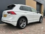 Volkswagen Tiguan 2.0 TSI 180pk 4Motion R-Line | Stoelverwarming | Carplay | Pano | ACC | 2200KG Trekgewicht |