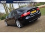 Jaguar XE 2.0 Portfolio Aut.| R-Sport | Panorama | Stoelverwarming | Nette staat | Elek. Kofferklep | Dealeronderhouden | NL. Auto