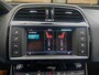 Jaguar XE 2.0 Portfolio Aut.| R-Sport | Panorama | Stoelverwarming | Nette staat | Elek. Kofferklep | Dealeronderhouden | NL. Auto