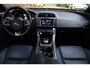 Jaguar XE 2.0 Portfolio Aut.| R-Sport | Panorama | Stoelverwarming | Nette staat | Elek. Kofferklep | Dealeronderhouden | NL. Auto
