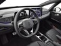 Volkswagen ID.3 Pure Oranje Edition 52kWh |125 kW/170pk Volkswagen ID.3 Pure Oranje Edition 52 kWh |125 kW / 170 pk H | 18" LM velgen met All-season banden  | Lederen bekleding | Getint glas |