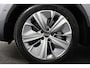 Hongqi E-HS9 President 99 kWh 6-Pers | Luchtvering | Massagestoelen | Panoramadak| Nappa Leder | Stoel/stuurverw. | Navigatie | Adaptive Cruise | Camera | Carplay | LMV 21 inch