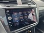Volkswagen Tiguan 1.5 TSI R-Line | 150 Pk | Pano dak | Trekhaak | Navi | Clima | Virtual Dash |