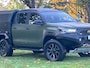 Toyota Hilux 2.8 TD AUT 5 PERS VAN LEVERING 2025 CUSTOM HUNTER XXL EDITION € 94.555 EXCL BTW Deze droom auto bouwen wij naar uw specifieke wensen . we maken gebruik van de meest kwalitatieve materialen  . elk design is uniek  en specifiek ingericht . voor meer