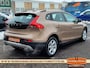 Volvo V40 Cross Country 1.6 T4 Momentum Aut., camera, clima, cruise