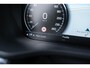 Volvo XC60 T6 Recharge AWD R-Design | Trekhaak | Stoel-/stuur-/achterbankverwarming | Harman Kardon audio | Camera | Verwarmbare voorruit