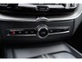 Volvo XC60 T6 Recharge AWD R-Design | Trekhaak | Stoel-/stuur-/achterbankverwarming | Harman Kardon audio | Camera | Verwarmbare voorruit