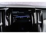 Volvo XC60 T6 Recharge AWD R-Design | Trekhaak | Stoel-/stuur-/achterbankverwarming | Harman Kardon audio | Camera | Verwarmbare voorruit