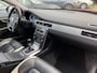 Volvo V70 2.5FT R-Design 230PK LEER / XENON / TREKHAAK / PDC