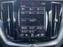Volvo XC60 2.0 T8 Twin Engine 392 pk AWD R-Design Navigatie Panoramadak Luchtvering Camera Head Up Display Leder Dashboard Carplay Elek. Stoel 19 Inch Velgen Stoelverwarming Standkachel Extra Getint Glas On Call 1e Eigenaar Plug In Hybride 1e Eigenaar BTW auto