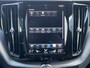 Volvo XC60 2.0 T8 Twin Engine 392 pk AWD R-Design Navigatie Panoramadak Luchtvering Camera Head Up Display Leder Dashboard Carplay Elek. Stoel 19 Inch Velgen Stoelverwarming Standkachel Extra Getint Glas On Call 1e Eigenaar Plug In Hybride 1e Eigenaar BTW auto