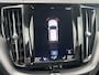 Volvo XC60 2.0 T8 Recharge 392 pk AWD R-Design Navigatie Panoramadak Luchtvering Camera Head Up Display Leder Dashboard Carplay Elek. Stoel 19 Inch Velgen Stoelverwarming Standkachel Getint Glas On Call 1e Eigenaar Plug In Hybride 1e Eigenaar Netjes ! BTW auto