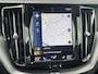 Volvo XC60 2.0 T8 Recharge 392 pk AWD R-Design Navigatie Panoramadak Luchtvering Camera Head Up Display Leder Dashboard Carplay Elek. Stoel 19 Inch Velgen Stoelverwarming Standkachel Getint Glas On Call 1e Eigenaar Plug In Hybride 1e Eigenaar Netjes ! BTW auto