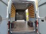 Volkswagen Crafter 35 2.0 TDI L3H3 Highline | 3 PERS | NAVI | PDC V+A | BETIMMERD | TREKHAAK |