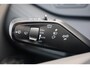Volkswagen ID.3 Black Edition 52 kWh 170PK / 125kW Apple Carplay & Android Auto, verwarmbare voorstoelen, LED koplampen, navigatie (Discover Pro), comfortstoelen, DAB+, draadloos telefoon laden, rijstrookbehoud assistent (Lane Assist), extra getint glas achter, verkeerstekenherkenning, adaptive cruise control (ACC), 19'' LMV 'Bergen'