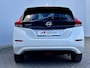 Nissan Leaf e+ Tekna 59 kWh Automaat / Accu SoH 100% / Pro Pilot Adaptieve CC / Dode hoek detectie / Navigatie / Camera 360° / Leer / Apple Carplay Android / Stuur-, stoel- en achterbankverwarming /