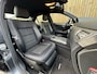 Mercedes-Benz E-klasse 300d Avantgarde Automaat 231pk | LED lampen adaptief | Half-Leer/stof | Parkeersensoren voor en achter | Grootlichtassitent | Navigatiesysteem | Cruise control tempomat | Climate control