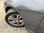 Mercedes-Benz E-klasse 300d Avantgarde Automaat 231pk | LED lampen adaptief | Half-Leer/stof | Parkeersensoren voor en achter | Grootlichtassitent | Navigatiesysteem | Cruise control tempomat | Climate control