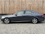 Mercedes-Benz E-klasse 300d Avantgarde Automaat 231pk | LED lampen adaptief | Half-Leer/stof | Parkeersensoren voor en achter | Grootlichtassitent | Navigatiesysteem | Cruise control tempomat | Climate control