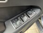 Mercedes-Benz E-klasse 300d Avantgarde Automaat 231pk | LED lampen adaptief | Half-Leer/stof | Parkeersensoren voor en achter | Grootlichtassitent | Navigatiesysteem | Cruise control tempomat | Climate control