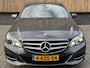 Mercedes-Benz E-klasse 300d Avantgarde Automaat 231pk | LED lampen adaptief | Half-Leer/stof | Parkeersensoren voor en achter | Grootlichtassitent | Navigatiesysteem | Cruise control tempomat | Climate control