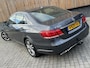Mercedes-Benz E-klasse 300d Avantgarde Automaat 231pk | LED lampen adaptief | Half-Leer/stof | Parkeersensoren voor en achter | Grootlichtassitent | Navigatiesysteem | Cruise control tempomat | Climate control