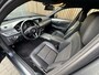 Mercedes-Benz E-klasse 300d Avantgarde Automaat 231pk | LED lampen adaptief | Half-Leer/stof | Parkeersensoren voor en achter | Grootlichtassitent | Navigatiesysteem | Cruise control tempomat | Climate control