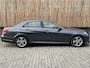 Mercedes-Benz E-klasse 300d Avantgarde Automaat 231pk | LED lampen adaptief | Half-Leer/stof | Parkeersensoren voor en achter | Grootlichtassitent | Navigatiesysteem | Cruise control tempomat | Climate control