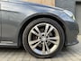 Mercedes-Benz E-klasse 300d Avantgarde Automaat 231pk | LED lampen adaptief | Half-Leer/stof | Parkeersensoren voor en achter | Grootlichtassitent | Navigatiesysteem | Cruise control tempomat | Climate control