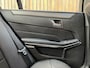 Mercedes-Benz E-klasse 300d Avantgarde Automaat 231pk | LED lampen adaptief | Half-Leer/stof | Parkeersensoren voor en achter | Grootlichtassitent | Navigatiesysteem | Cruise control tempomat | Climate control