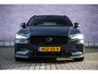 Volvo V60 2.0 T6 Plug-in hybrid AWD Plus Dark | Panoramadak | 19" | Getint glas | harman/kardon | Verwarmde voorruit | Exterior Styling | Black Pack